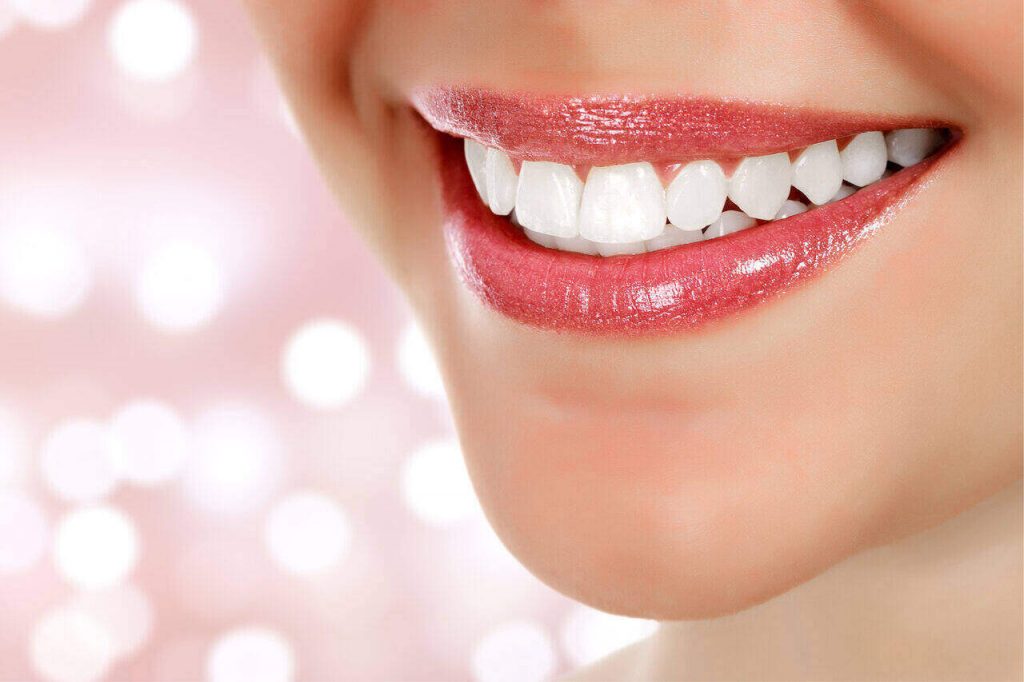 A complete set of teeth encourages excellent oral and overall health.